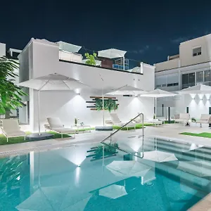 https://la-vega-de-ciudad-jardin-suites.in-canary-islands.com